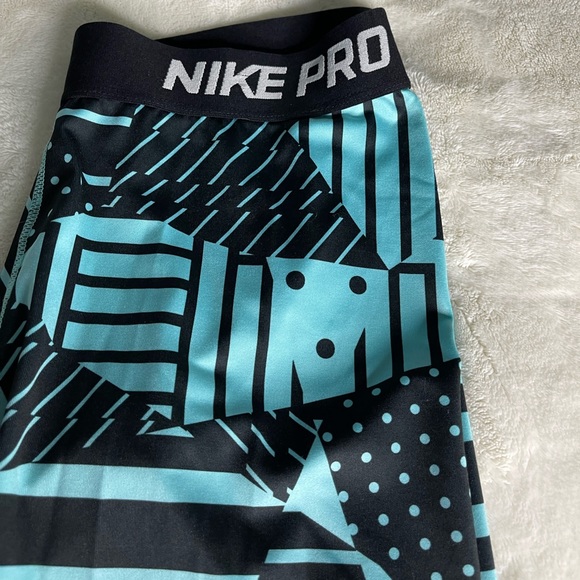 Nike leggings - Picture 4 of 6